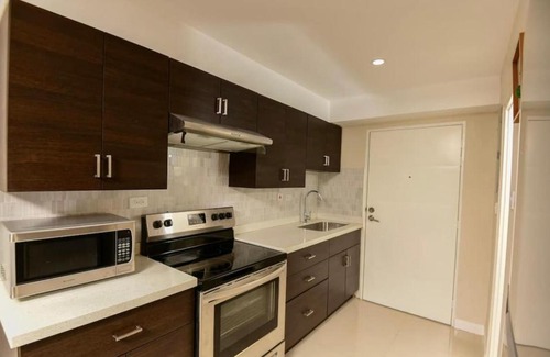 Portmore House | BayFront Ocean View Vacation Home