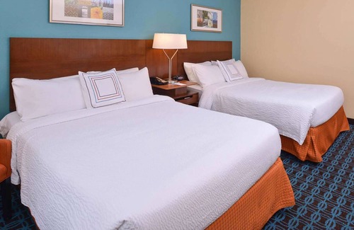 St. Charles Hotel | Baymont by Wyndham St. Charles