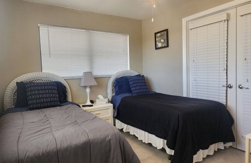 East Naples Villa | Bayshore Inn & Docks Two Bedroom Unit 8 Overlooking the Pool