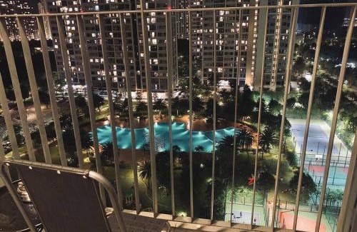 District 9 Apartment | BB Home - Vinhomes 1BR Apartment With Pool View