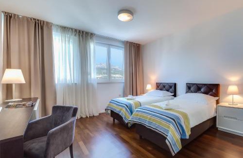 Split Bed & Breakfast | BB Residence