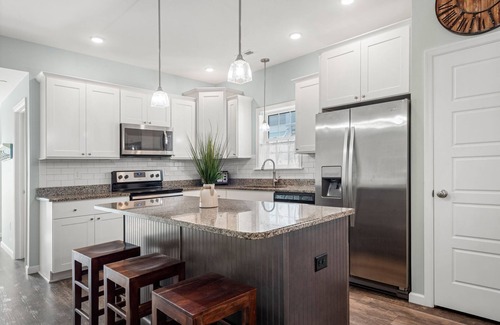 Bermuda Bay House | BB36: Y Knot - Community Pool, Lazy River & Fitness Center Access