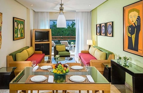 Playa del Carmen Resort | Be in the center of the action at the Mayan Palace One Bedroom Suite.