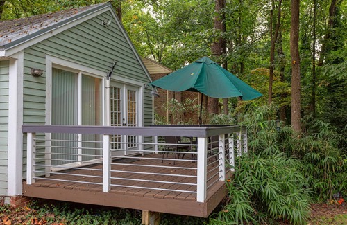 Chapel Hill Cottage | Be Our Guest at The Cottage, Walkable to UNC & downtown Chapel Hill