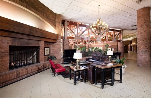 St. George Hotel | Be Relaxed at Red Lion Hotel St. George! Gym, Business Center, Restaurant!
