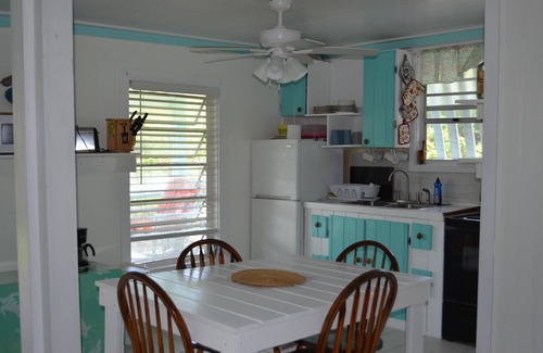 Cherokee House | Bea's Beach Cottage nCasuarina Point Abaco