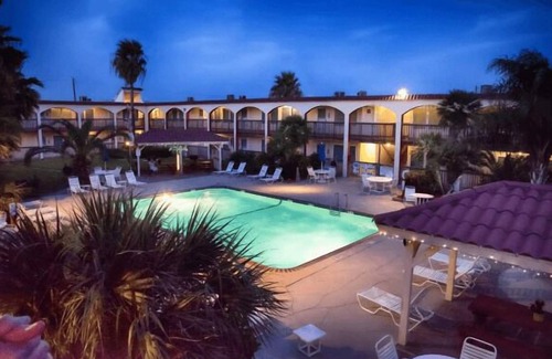 Corpus Christi Condo | Beach Access Across the Street, Shared Heated Pool