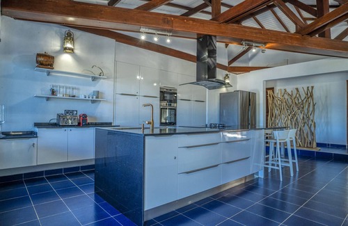 Les-Saintes Villa | Beach access and private dock