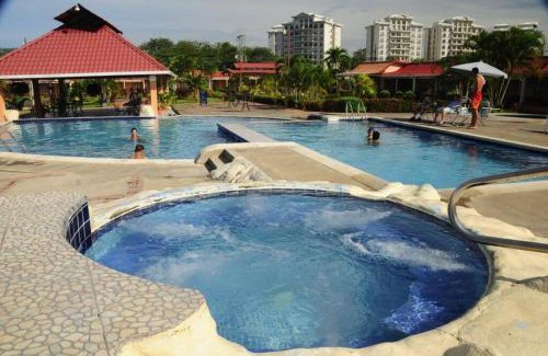 Jaco Villa | Beach Bliss - 1BR Villa with Pool 2 blocks from ocean