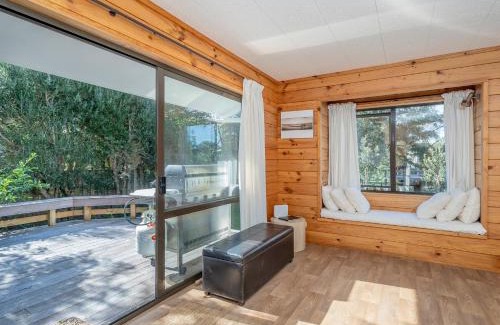 Matarangi House | Beach Bliss Haven - Matarangi Holiday Home