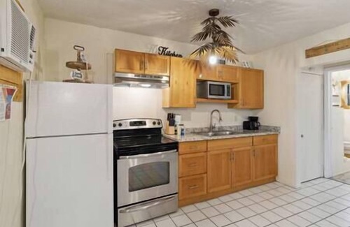 Cocoa Beach Apartment | Beach Bungalows By The Sea 1