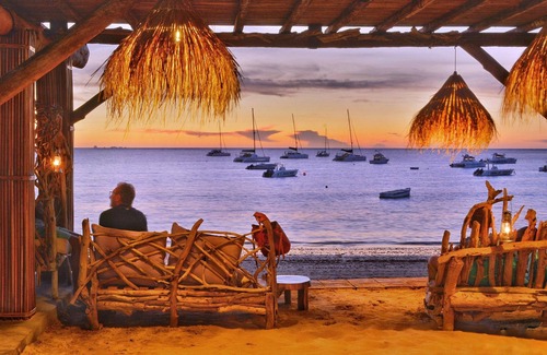 Madirokely Villa | Beach Club Room 1