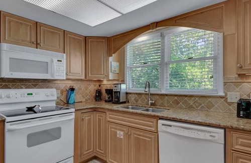 Gulf Pines Condo | Beach Cottage Private Beach Gated Heated Pool