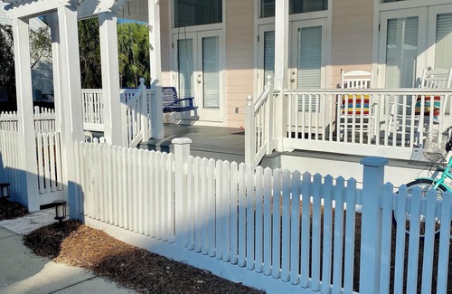 Sunnyside Cottage | Beach Cottage- Steps to beach, Private pool, one level 3bed 3bath