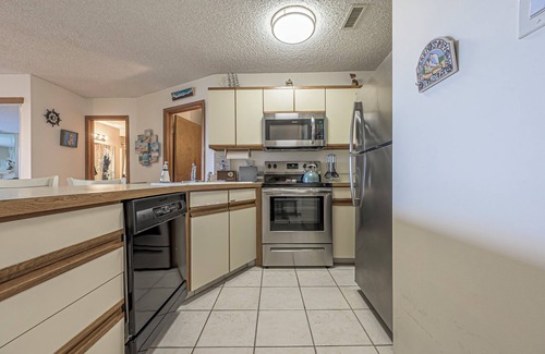 Brigantine Apartment | Beach front condo with ocean views to love and hear: 2 bed, 2 bath