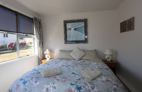 South Bay Cottage | Beach front cottage