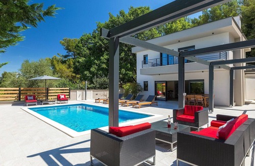 Pomer House | Beach front home in Pula