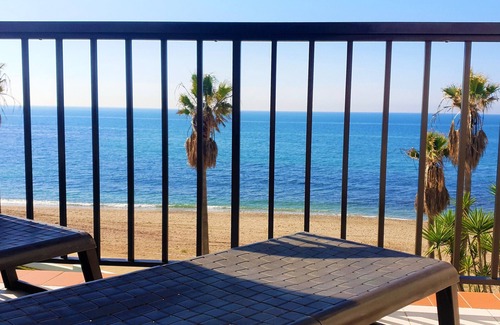 Sitio de Calahonda Apartment | Beach Front house - Full Sea view - Dona Lola Beach Resort - Marbella - Mijas