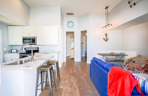 Sunnyside On The Gulf House | 🌞 Beach home 🏖️Sleeps 8 🐟50 steps to PRIVATE BEACH🐾 Large Pets 🤿 Free Kayak