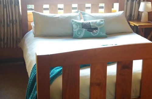 Pollok House | Beach House Awhitu peninsula