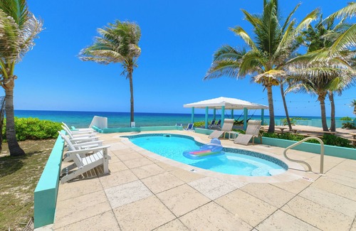 Old Man Bay Cottage | Beach House and Cottage with 2 Full Kitchens, Sleeps 16.
