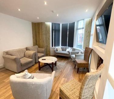 Blackpool Town Center House | Beach House By Sasco
