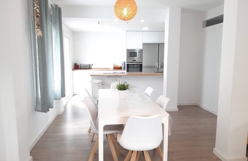 Rota House | Beach house completely renovated with capacity for 13 people.