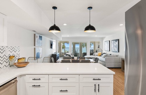 Hollywood Beach House | Beach House - Sunnyside West By Panhandle Getaways