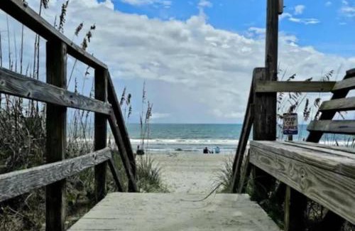 Surfside Beach House | Beach House Surfside - Private Pool Great Location