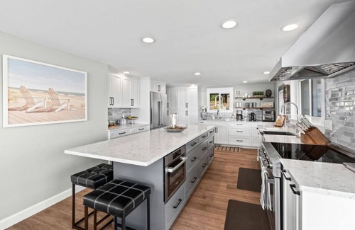 West Hills House | Beach house w/Kayaks & Game Room!