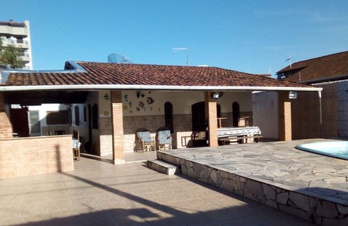 Martim de Sa House | Beach house with pool