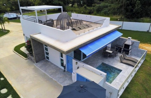 Guanajibo House | Beach House Wood w/private pool, WiFi, BBQ, kayaks, full A/C.