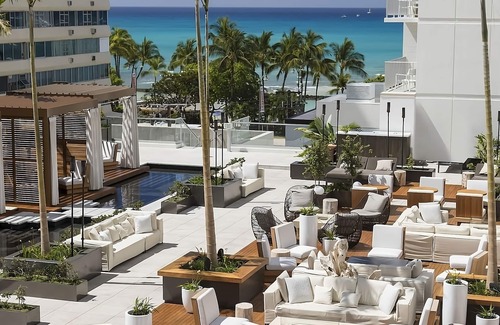 Waikiki Resort | Beach is Calling! Ocean View, 2 On-site Restaurants, 2 Pools, Pets Allowed