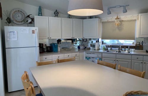 Jamaica Beach House | Beach Lovers 4/2.5, Short Walk 2 Beach & Easy Access, +Views! READ OUR REVIEWS!