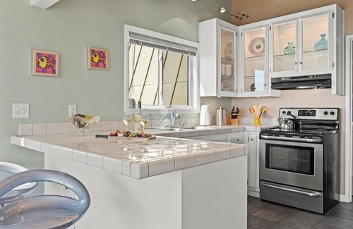 Dillon Beach House | Beach Nest~Cozy Coastal Hideaway w/Views & Sauna! HotTub/PlTble/Pup/WiFi