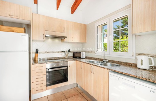 Cala en Porter Villa | Beach Resort Villa with Private Pool and Air-conditioning
