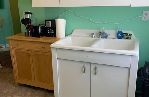 Cottage Line Apartment | Beach Side Studio #4 1 Bedroom Apts by RedAwning