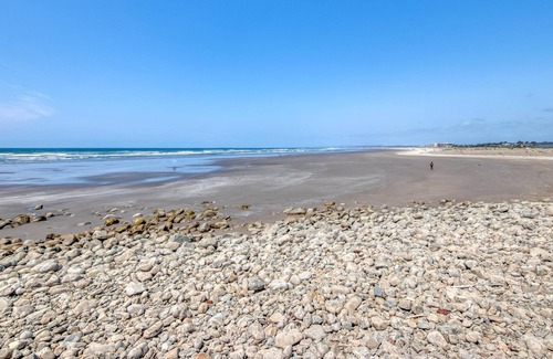 Seaside House | Beach Street Getaway- Seaside