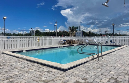 Fort Myers Beach House | Beach Town