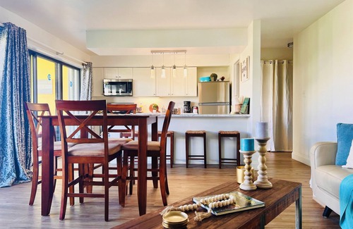 Estate Golden Rock Condo | Beach View 2/2 Condo w/Pool and AC