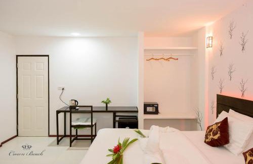 Dhiffushi Hotel | Beach Villa Hotel Maldives - hotel by the beach