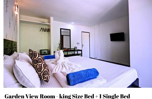 Dhiffushi Hotel | Beach Villa Hotel Maldives - hotel by the beach