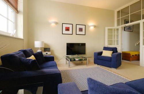 Aldeburgh House | Beachcomber - Aldeburgh Coastal Cottages