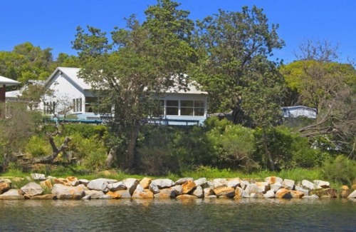 Macmasters Beach House | Beachcomber on Macmasters