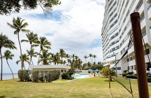 Juan Dolio - El Pueblo Apartment | Beachfront| 9thFloor|Priv.Parking|Full Kitchen