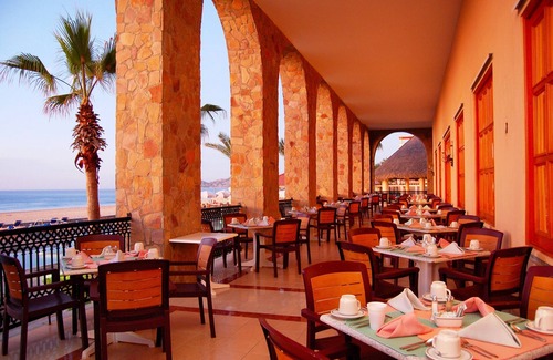 Zona Hotelera Resort | Beachfront all-inclusive luxury resort