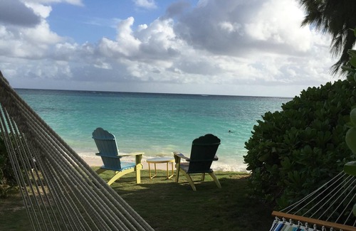 Lanikai Cottage | BEACHFRONT! Barefoot living on the best spot on Lanikai Beach!