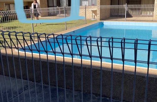 Batehaven Apartment | Beachfront Batemans Bay-Batehaven NSWn2 bedroom apartment,pool, free parking