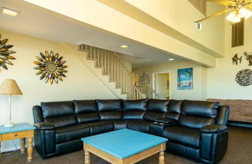 Bermuda Beach House | Beachfront Bliss on Bermuda Beach!! It doesn’t get much better! Sleeps 14