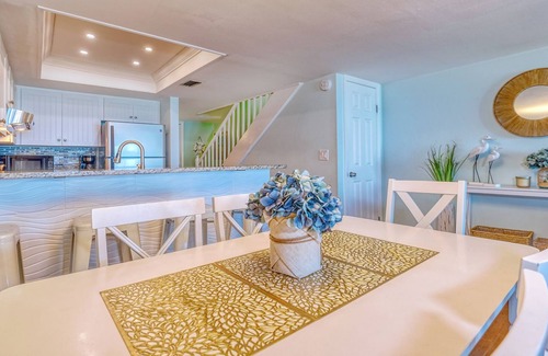 Independence Square House | Beachfront Boutique Vacation Townhouse Nestled in the Highly Coveted IRB Narrows